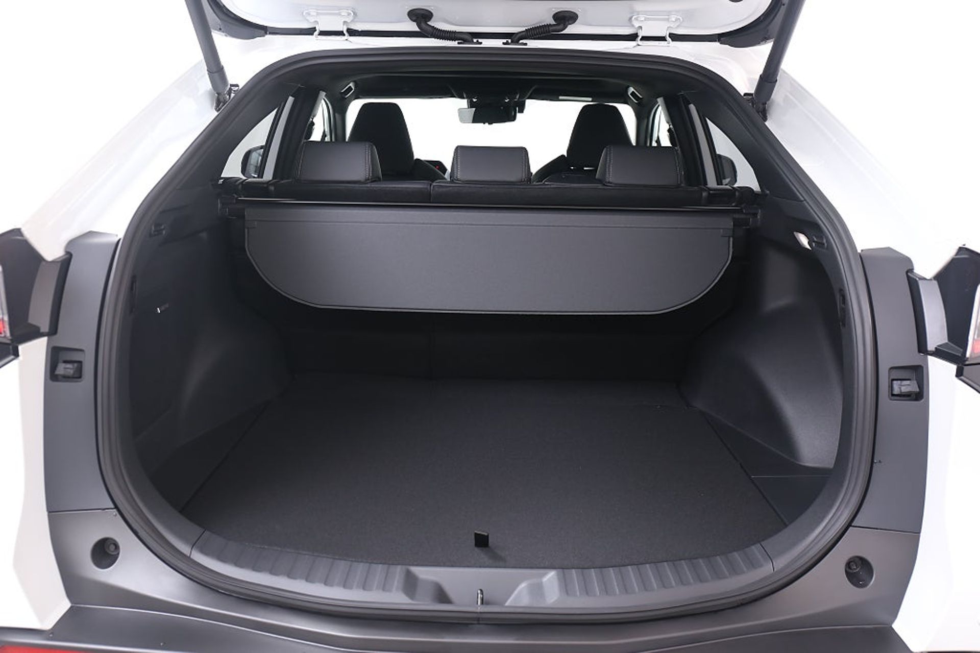 Subaru Solterra 2024, photo 7/10