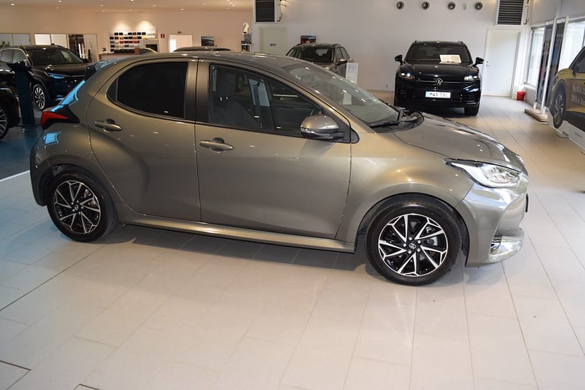 Bild 2 av Toyota Yaris Hybrid CVT Active Plus Euro 6