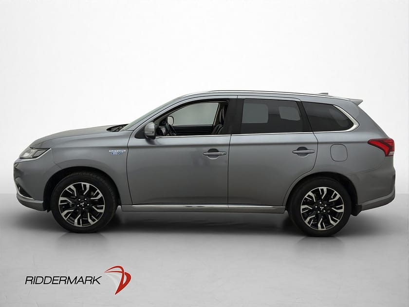 Bild 4 av Mitsubishi Outlander PHEV Business 360° Kamera Drag Skinn