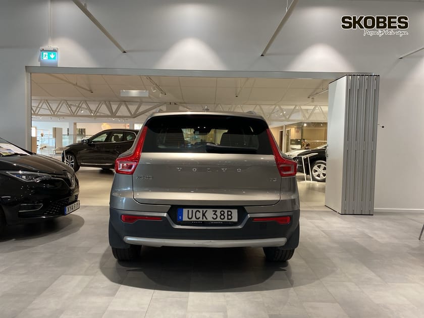 Bild 5 av Volvo XC40 T3 FWD aut Momentum Advanced
