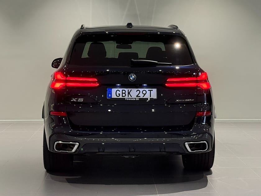 Bild 4 av BMW X5 xDrive50e M Sport Business Drag HUD H/K Panorama 22"