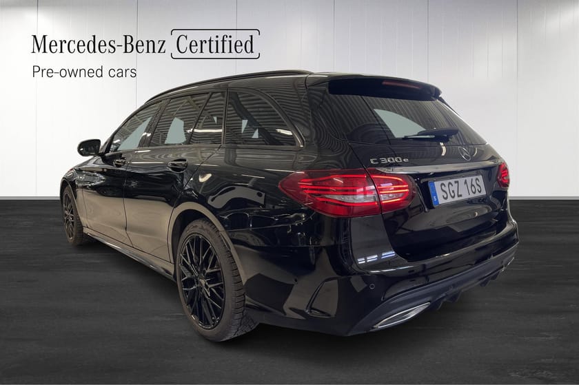 Bild 3 av Mercedes-Benz C 300 T e | AMG Night | Drag