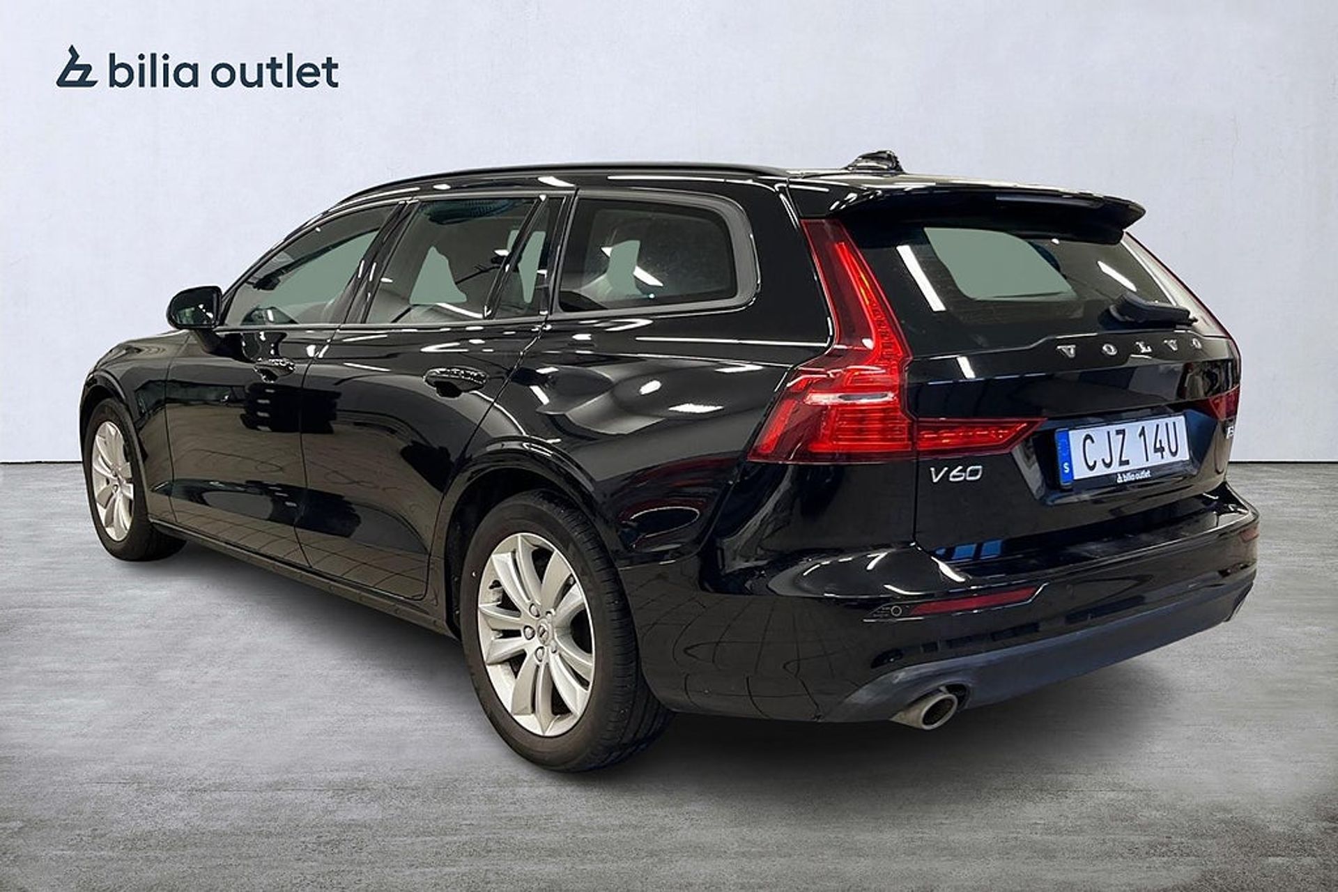 Volvo V60 2021, photo 4/10