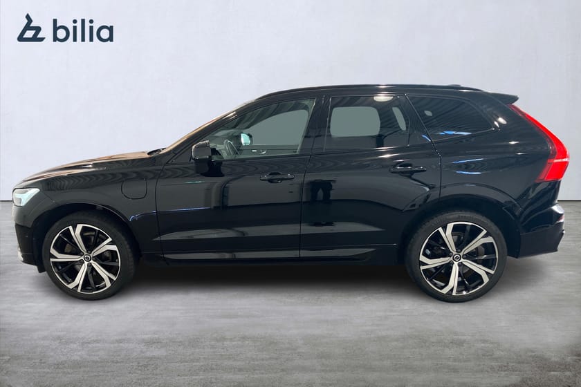 Bild 3 av Volvo XC60 Recharge T8 R-Design Mörkt tonade rutor 5 st Parkeringskamera 360 Dragkrok halvautomatisk Passagerarstol elmanöv HarmanKardon PremiumSound