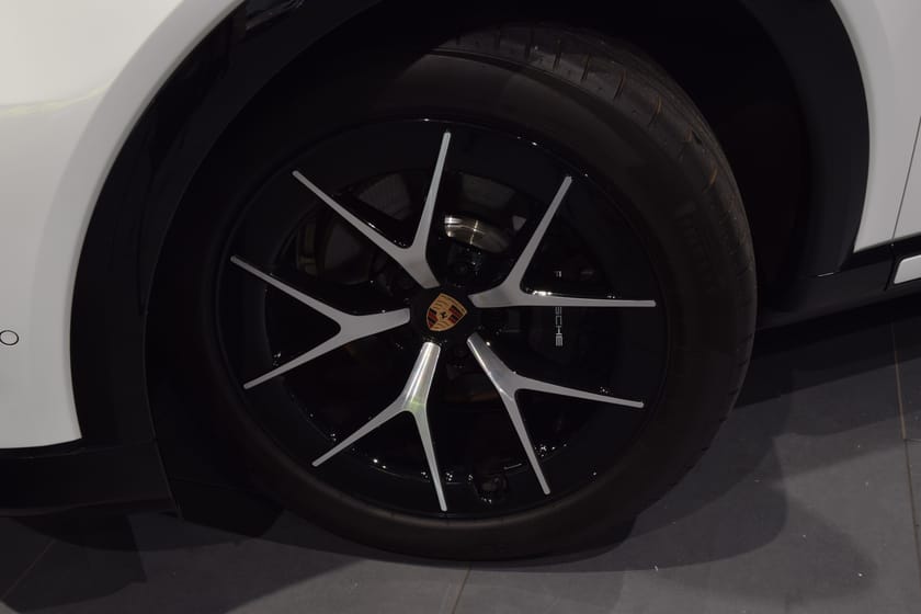 Bild 2 av Porsche Cayenne Electric - VAT/Leasebar