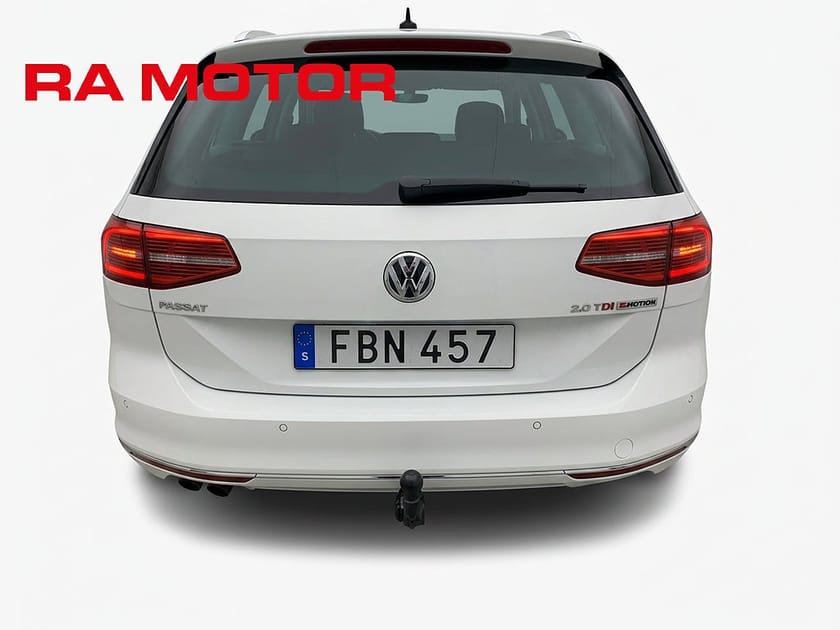 Bild 3 av Volkswagen Passat Sportscombi SC 2.0 TDI 4Motion GT | Pano | Kamera | Drag | Värmare