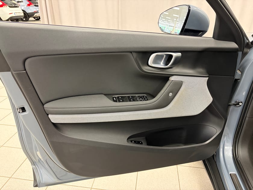 Bild 4 av Polestar 2 Long Range Single Motor 78kWh Plus