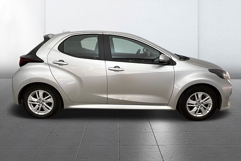 Bild 4 av Toyota Yaris Hybrid Aut Kamera Filassist Rattvärme MOMS 116hk