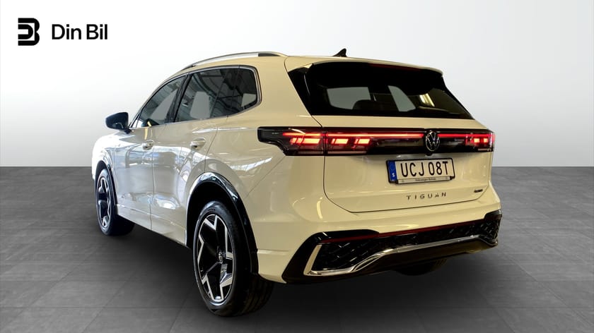 Bild 3 av Volkswagen Tiguan R-line 2.0 TDI 4M DSG | Panorama | Läderklädsel |