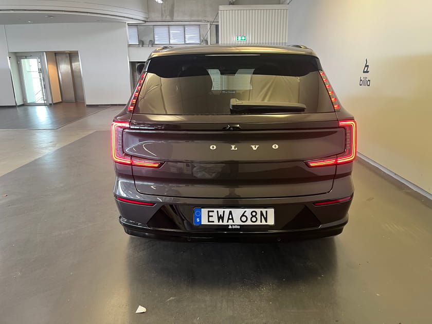 Bild 4 av Volvo EX90 Twin Motor Performance 7-seater Ultra 7sätes/ 360 Kamera/ Panoramatak/ Navigation/ 7-sits/ 10.000kr Tillbehör/