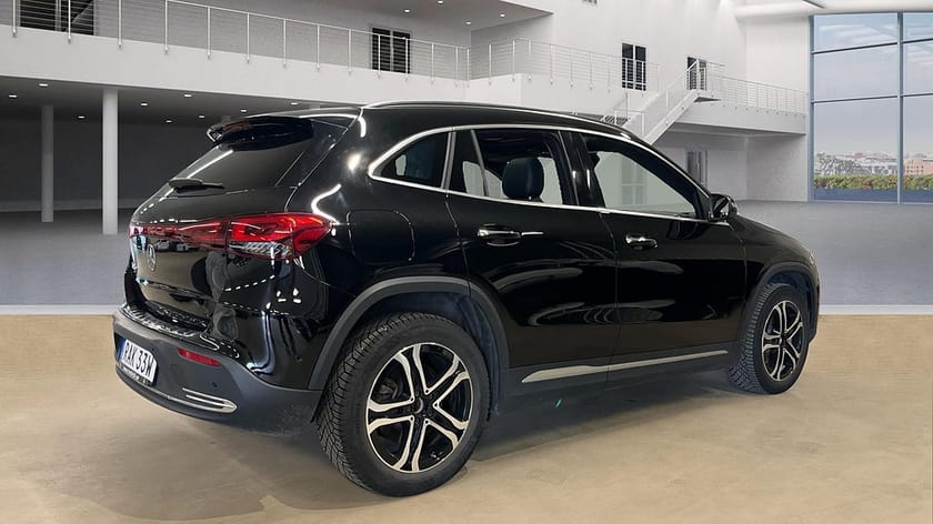 Bild 3 av Mercedes-Benz EQA 250 Progressive Line Kamera Panoramatak Navi