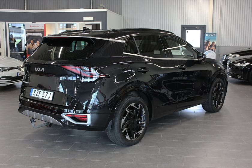 Bild 3 av Kia Sportage PHEV GT-Line Pano Skinn H/K Drag 360°