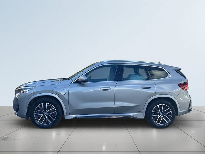Bild 4 av BMW X1 xDrive25e M Sport Rattvärm/SoV-Däck/Drag/Navi/Kamera