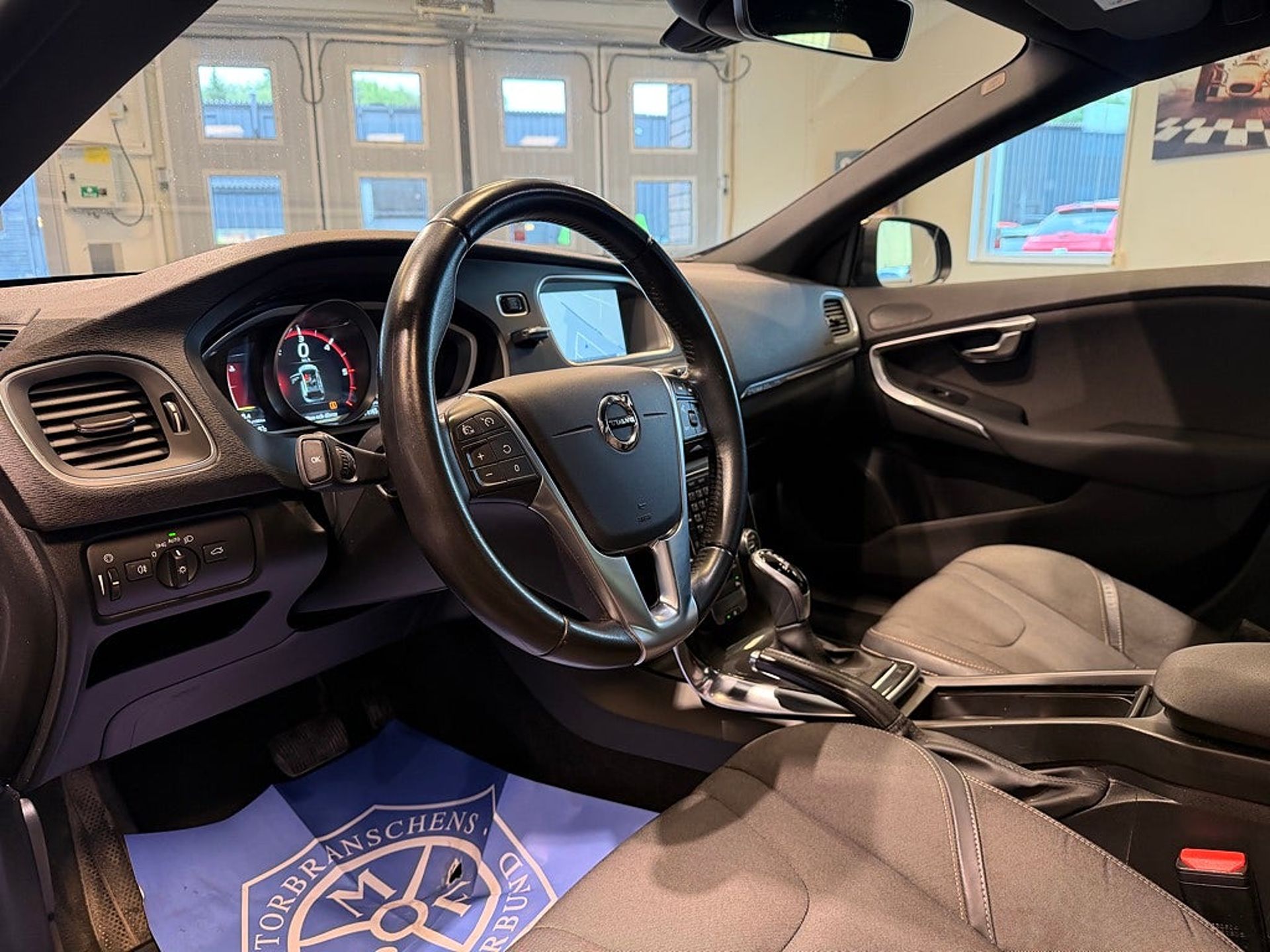 Volvo V40 Cross Country 2017, kuva 7/10