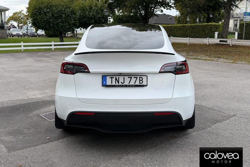 Bild 4 av Tesla Model Y Long Range AWD Dual Motor 514 hk Automat - Panorama