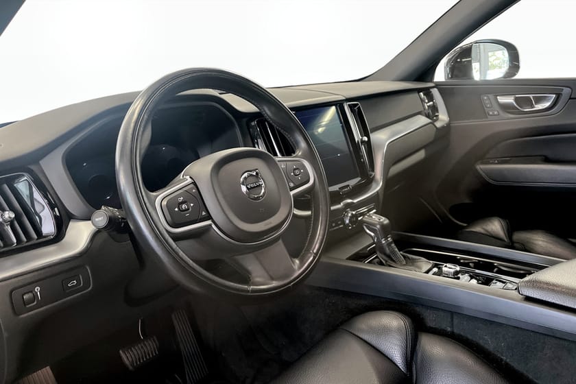 Bild 5 av Volvo XC60 T5 AWD Momentum Pro Edition