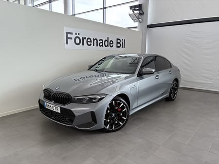 BMW 330e xDrive Sedan M Sport Pro H/K Drag Comfort Access