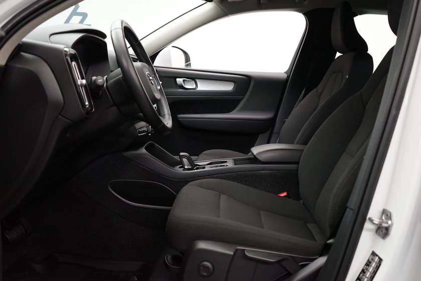 Bild 5 av Volvo XC40 T5 Twin Engine Momentum Edition, Dragkrok