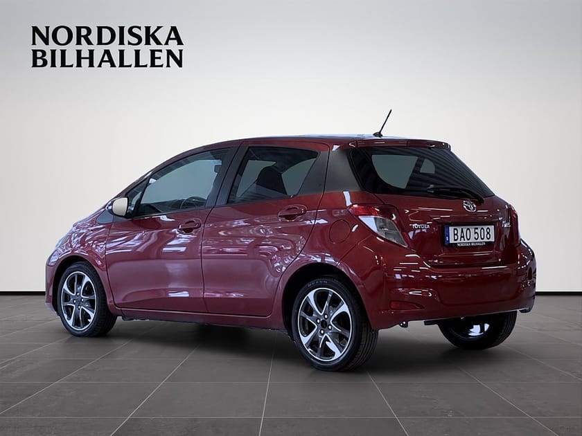 Bild 5 av Toyota Yaris 5-dörrar 1.33 Dual VVT-i Edition 50 Nybesiktad Kamera