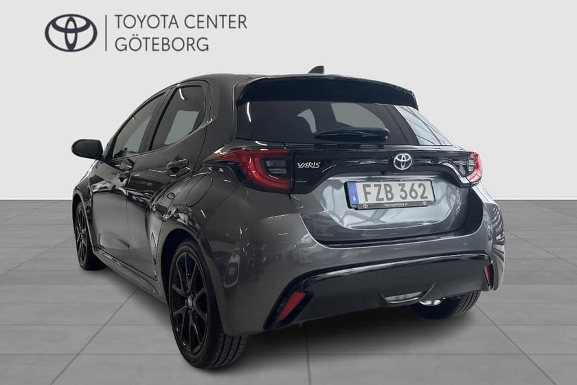 Bild 3 av Toyota Yaris Hybrid 1,5 5D STYLE JBL SÄKERHETSPAKET//VINTERHJUL INGÅR