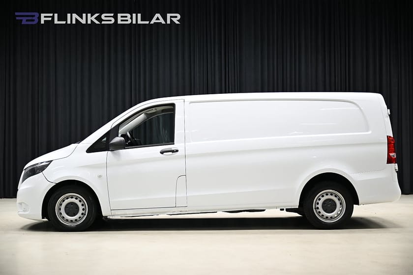 Bild 2 av Mercedes-Benz Vito 110 CDI 2.8t 102HK Extralång|Nedlackad|Inredd|Drag|Värmare