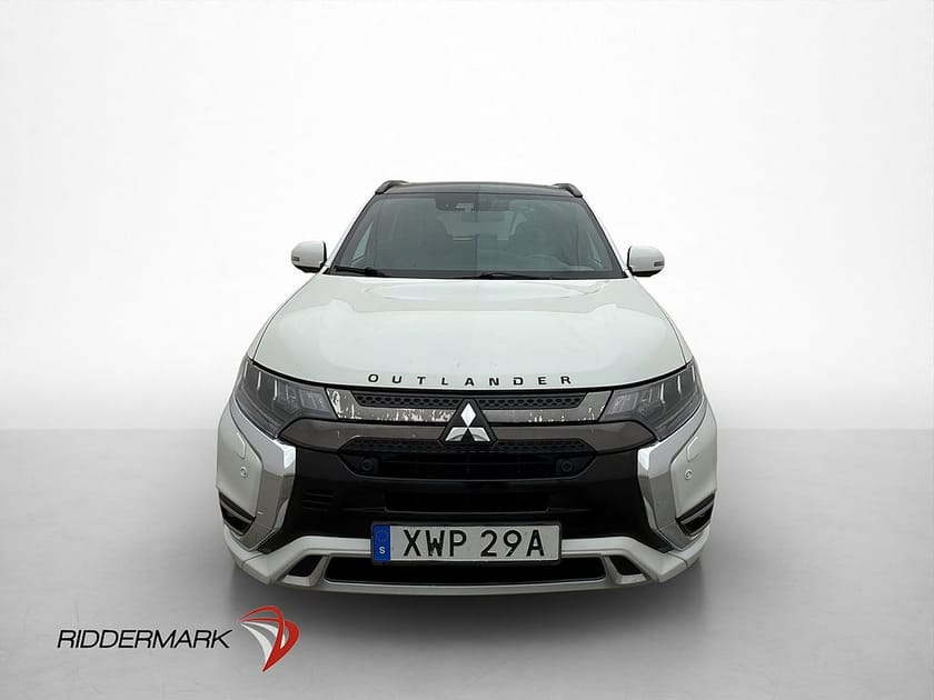 Bild 2 av Mitsubishi Outlander PHEV S-Edition 360° T-Lucka Skinn Drag