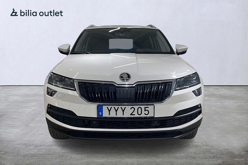 Bild 3 av Škoda Karoq Skoda 2.0 TDI 4x4 Style / Cockpit / Värmare / Drag / CarPlay