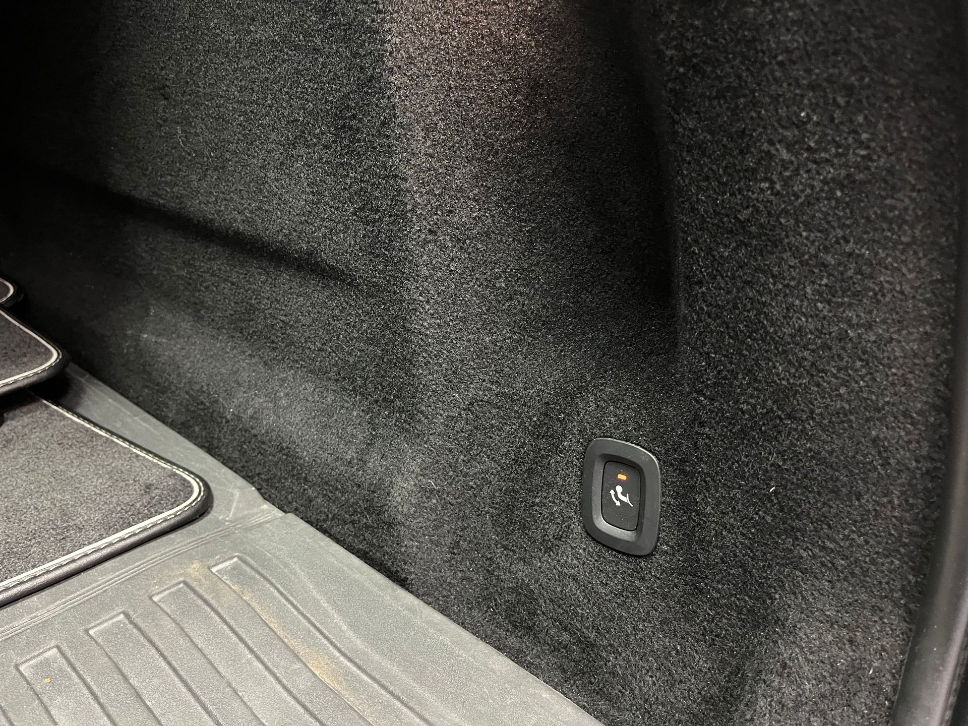 Volvo XC60 Recharge T6 R-Design T 2021, bild 7/10