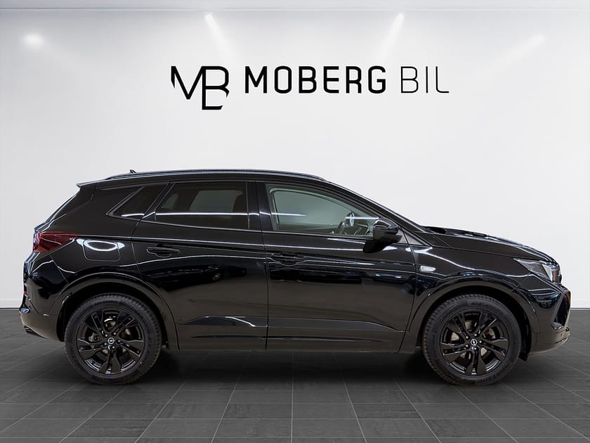 Bild 3 av Opel Grandland 1.2 Turbo 130 130hk GS Line 360 Navi CarPlay
