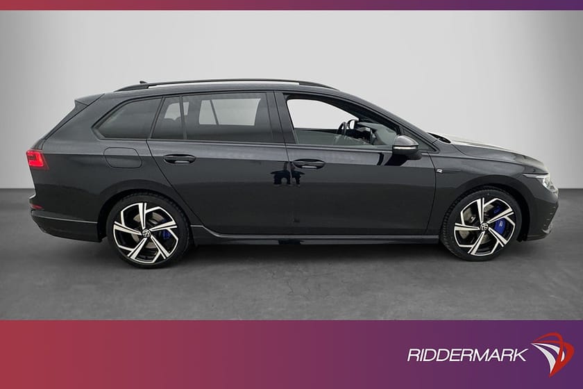 Bild 3 av Volkswagen Golf Variant R Sportscombi 4M 320hk Pano Kamera H/K DCC