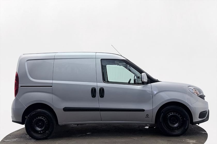 Bild 5 av Fiat Doblò Van 0.9 t 1.4 NP CNG Värmare Kamera Pekskärm MOMS 120hk