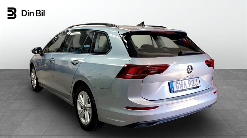 Bild 4 av Volkswagen Golf Sportscombi 1,5 eTSI Life Editon Värmare/Drag