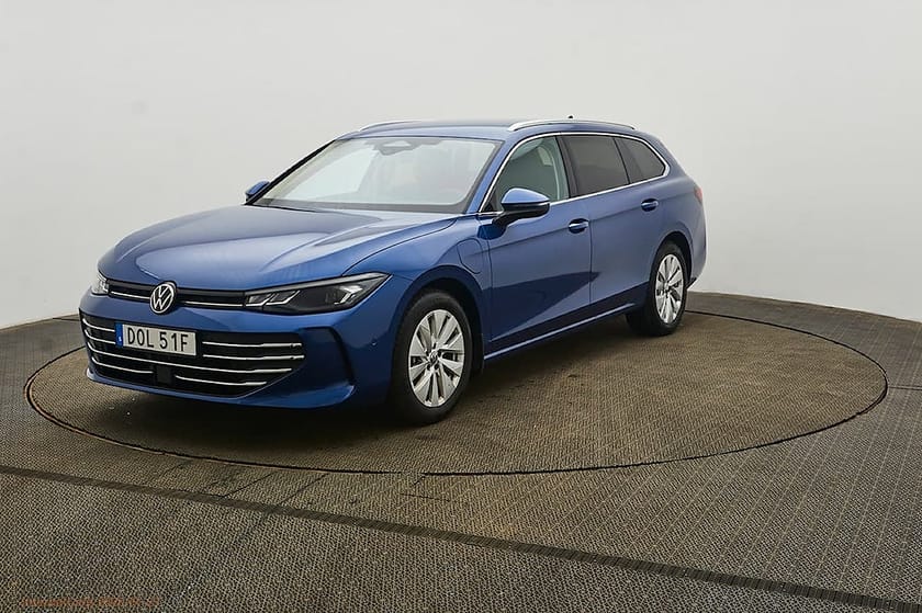Bild 1 av Volkswagen Passat Variant eHybrid 1.5 TSI Business 272HK Drag+Värmare