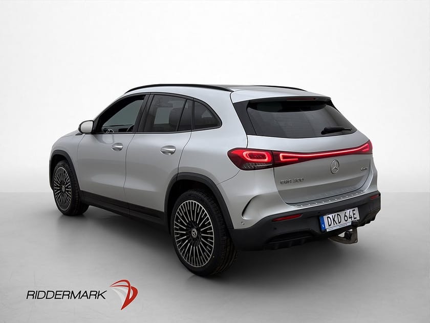 Bild 5 av Mercedes-Benz EQA 300 4MATIC AMG Night Dragkrok