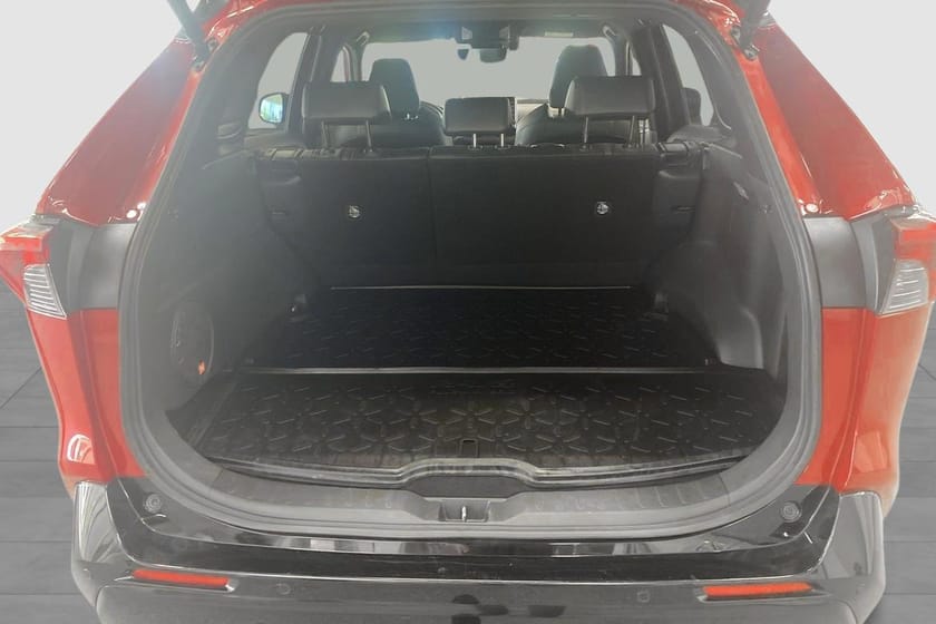 Bild 4 av Toyota RAV4 Laddhybrid Plug-in Hybrid Style Premiumpaket | Vinterhjul | Dragkrok