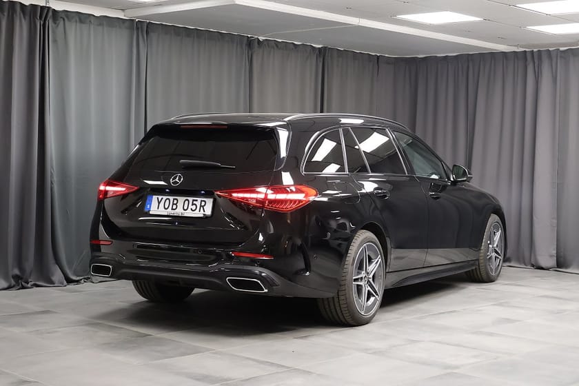 Bild 2 av Mercedes-Benz C 300 T de 4MATIC AMG Advanced Plus Drag Night LED MOMS