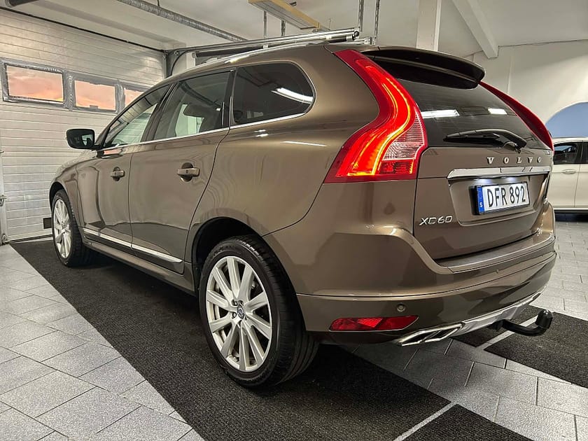 Bild 4 av Volvo XC60 D4 181 hk Geartronic Summum Business Edt Pro Drag FWD