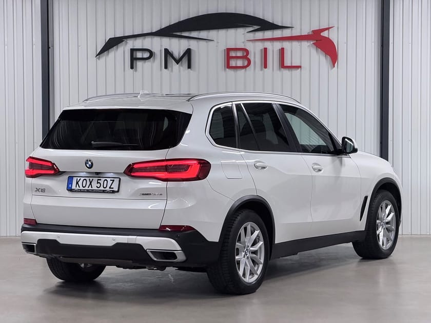 Bild 3 av BMW X5 xDrive45e iPerformance Steptronic En-Brukare H&K Moms