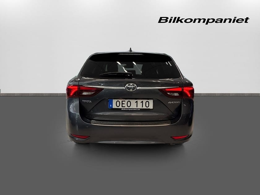 Bild 5 av Toyota Avensis Kombi 1.8i ActivePlus S+V-hjul Motorvärmare