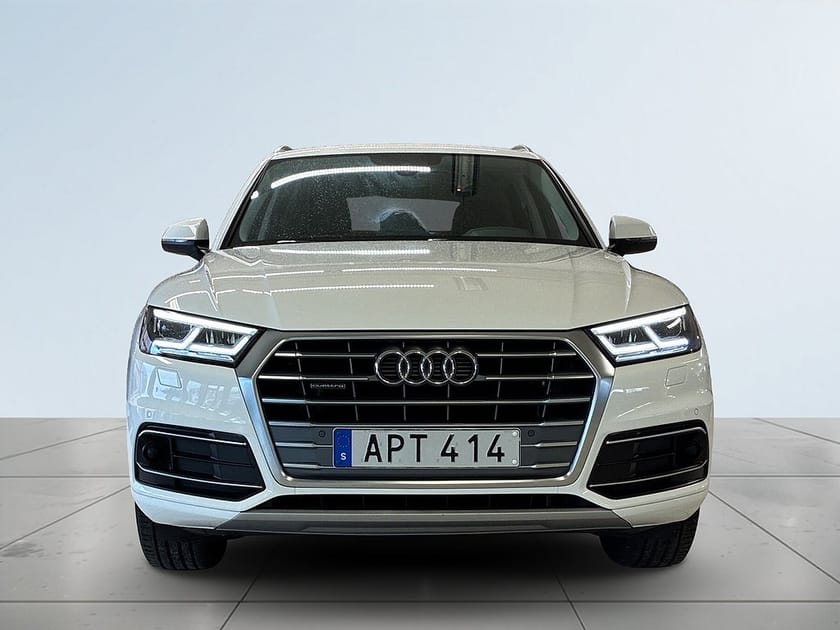 Bild 2 av Audi Q5 2.0 TDI AWD Comfort Proline Dragkrok Dvärmare S&V-däck