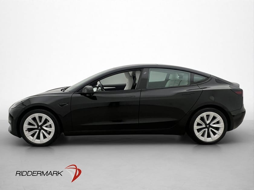 Bild 5 av Tesla Model 3 Long Range AWD Ljus Interiör Drag Pano Kamera