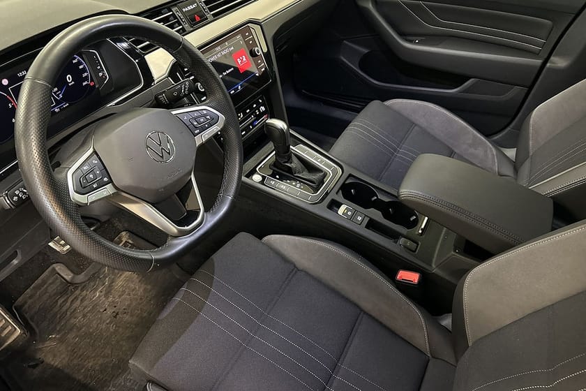 Bild 5 av Volkswagen Passat Alltrack 2.0 TDI 4Motion Alltrack/SUPERDEAL 3,95%/CARPLAY/DRAG