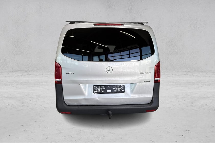 Bilde 4 av Mercedes-Benz Vito 116 CDI 4MATIC 2.8t A2 Komplett Pluss aut Auksjon! Les tekst!