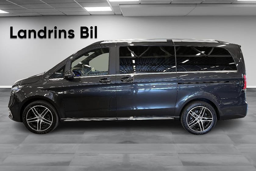 Bild 4 av Mercedes-Benz V 300d 4MATIC 3.2t AMG-line