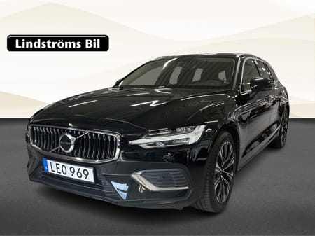 Volvo V60 RECHARGE T6 AWD CORE EDITION 399 HK VINTERHJUL DRAG