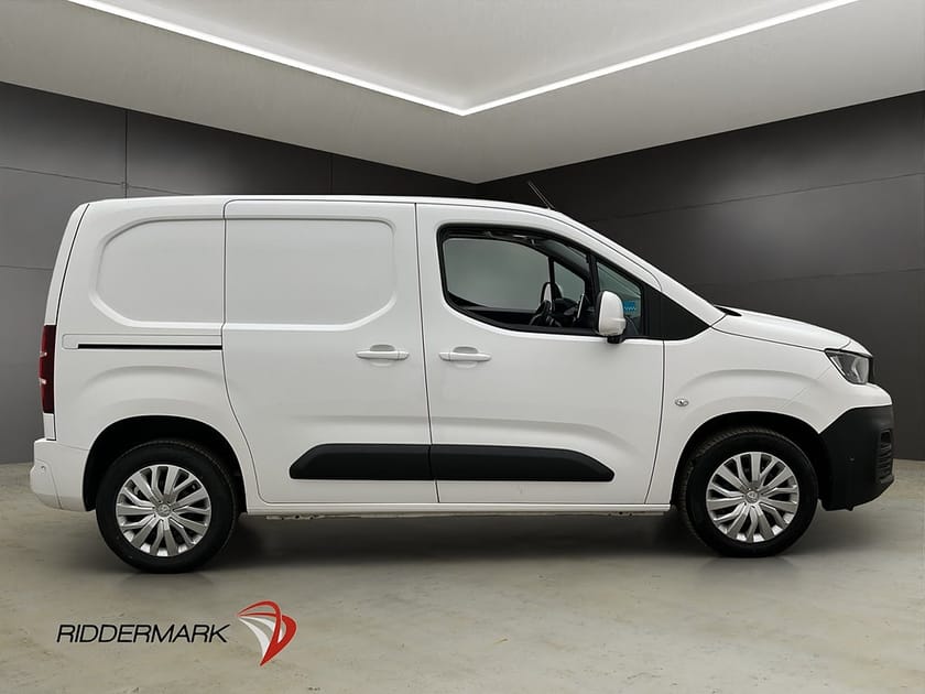 Bild 2 av Peugeot Partner Utökad Last 1.5HDi Värmare Drag B-Kamera CARPLAY Moms