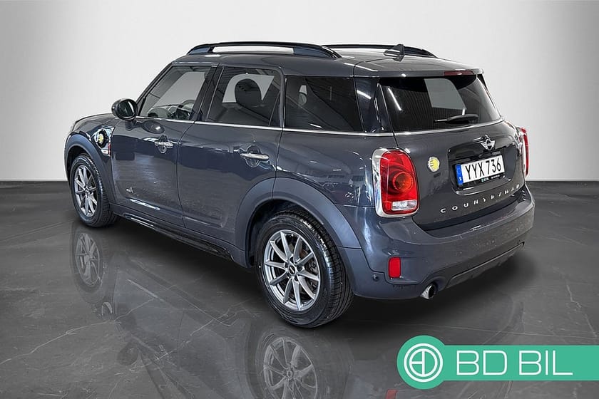 Bild 2 av MINI Countryman Cooper SE ALL4 Pepper AWD PANORAMA BACKKAMERA NAVI