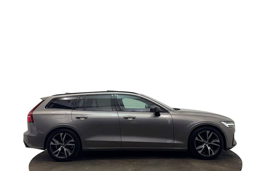 Bild 5 av Volvo V60 D4 AWD Aut R-Design Pano Navi Värmare Delläder MOMS
