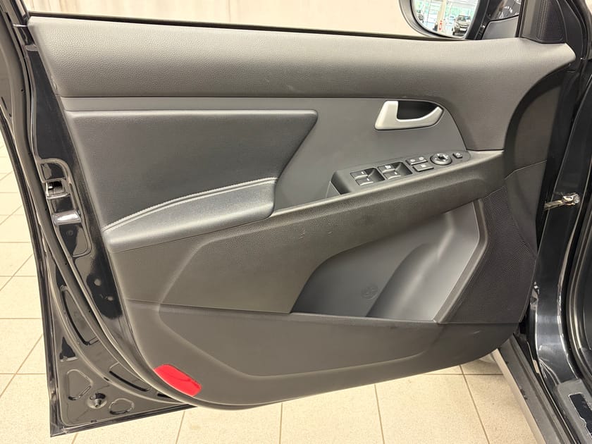 Bild 5 av Kia Sportage 1,7 CRDi Special Edition | Drag | Parkeringskamera bak | Navigator |