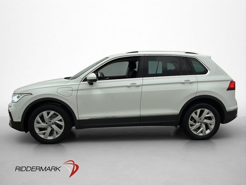 Bild 4 av Volkswagen Tiguan eHybrid 245hk Elegance Cockpit Kamera Drag